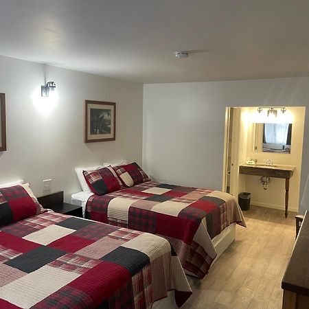 Trails Inn Quadna Mountain Motel & Rv Park Hill City Экстерьер фото