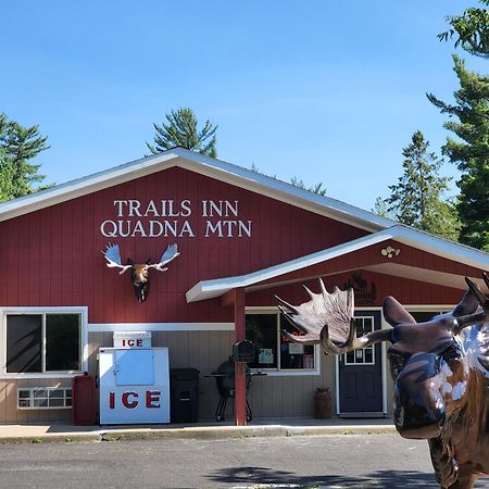 Trails Inn Quadna Mountain Motel & Rv Park Hill City Экстерьер фото