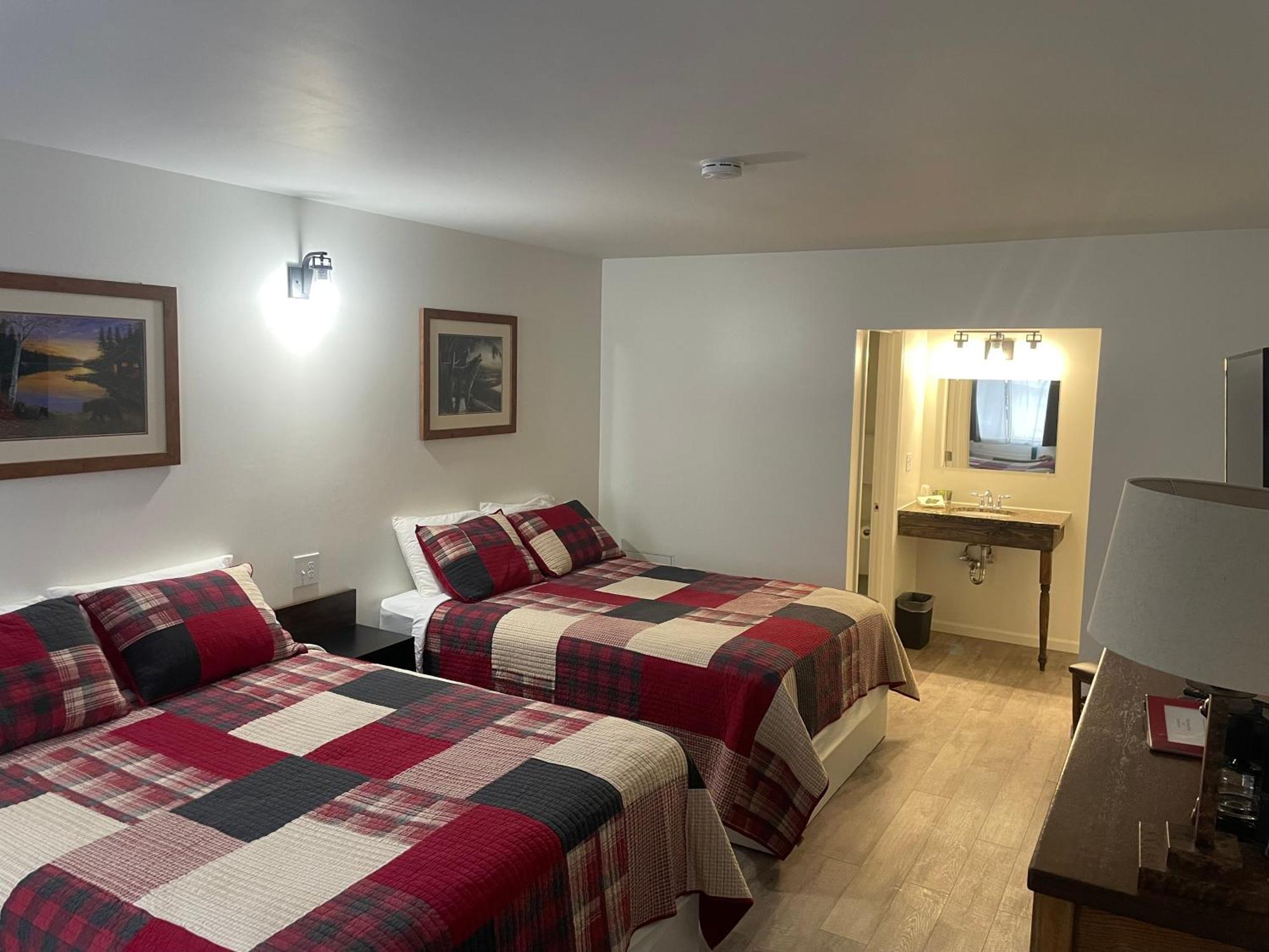 Trails Inn Quadna Mountain Motel & Rv Park Hill City Экстерьер фото