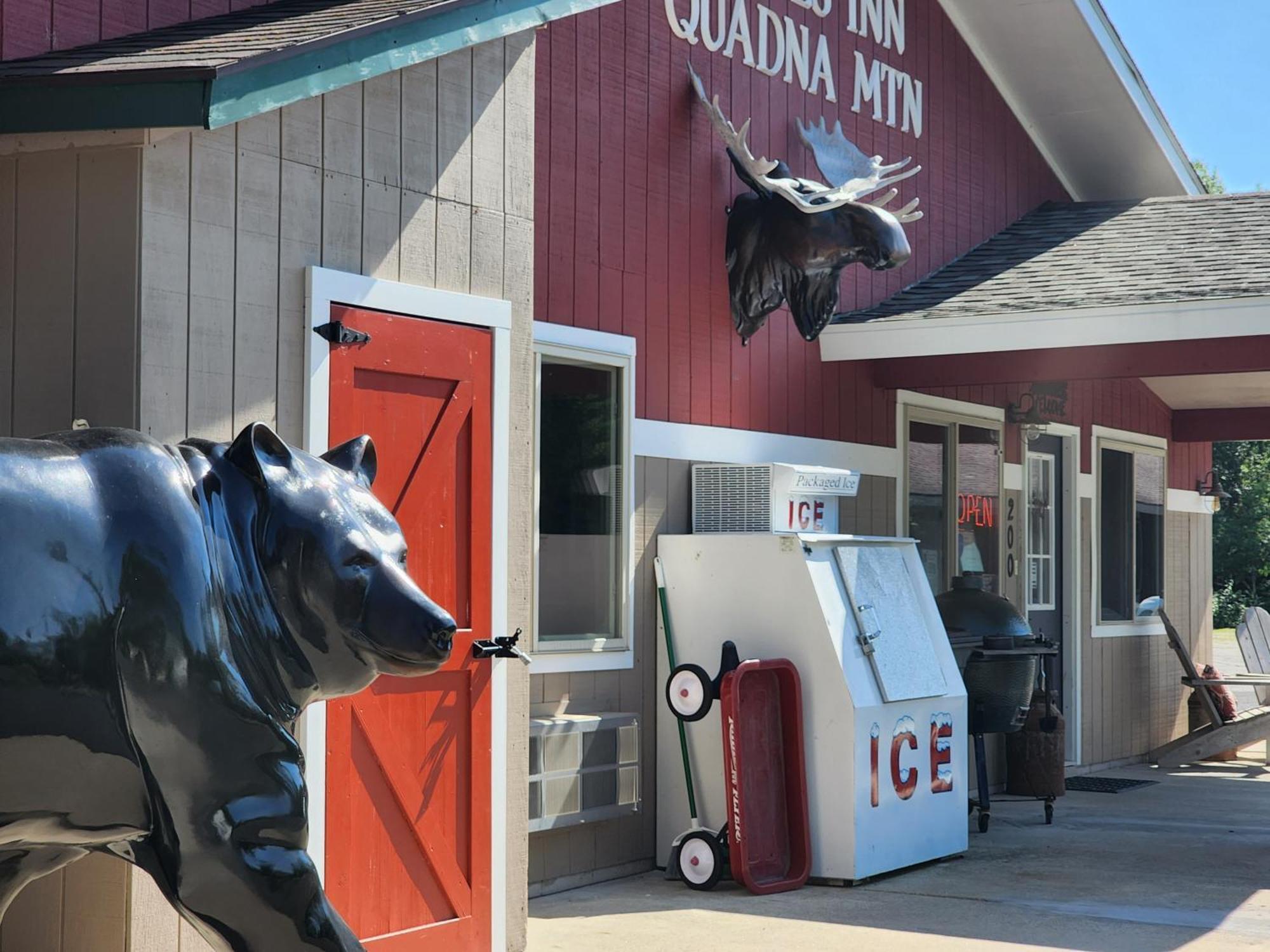Trails Inn Quadna Mountain Motel & Rv Park Hill City Экстерьер фото