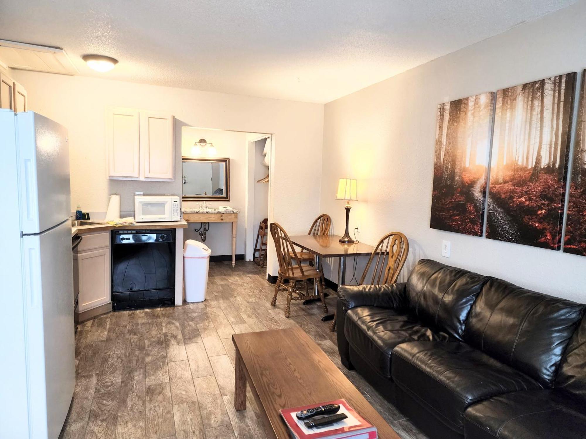 Trails Inn Quadna Mountain Motel & Rv Park Hill City Экстерьер фото