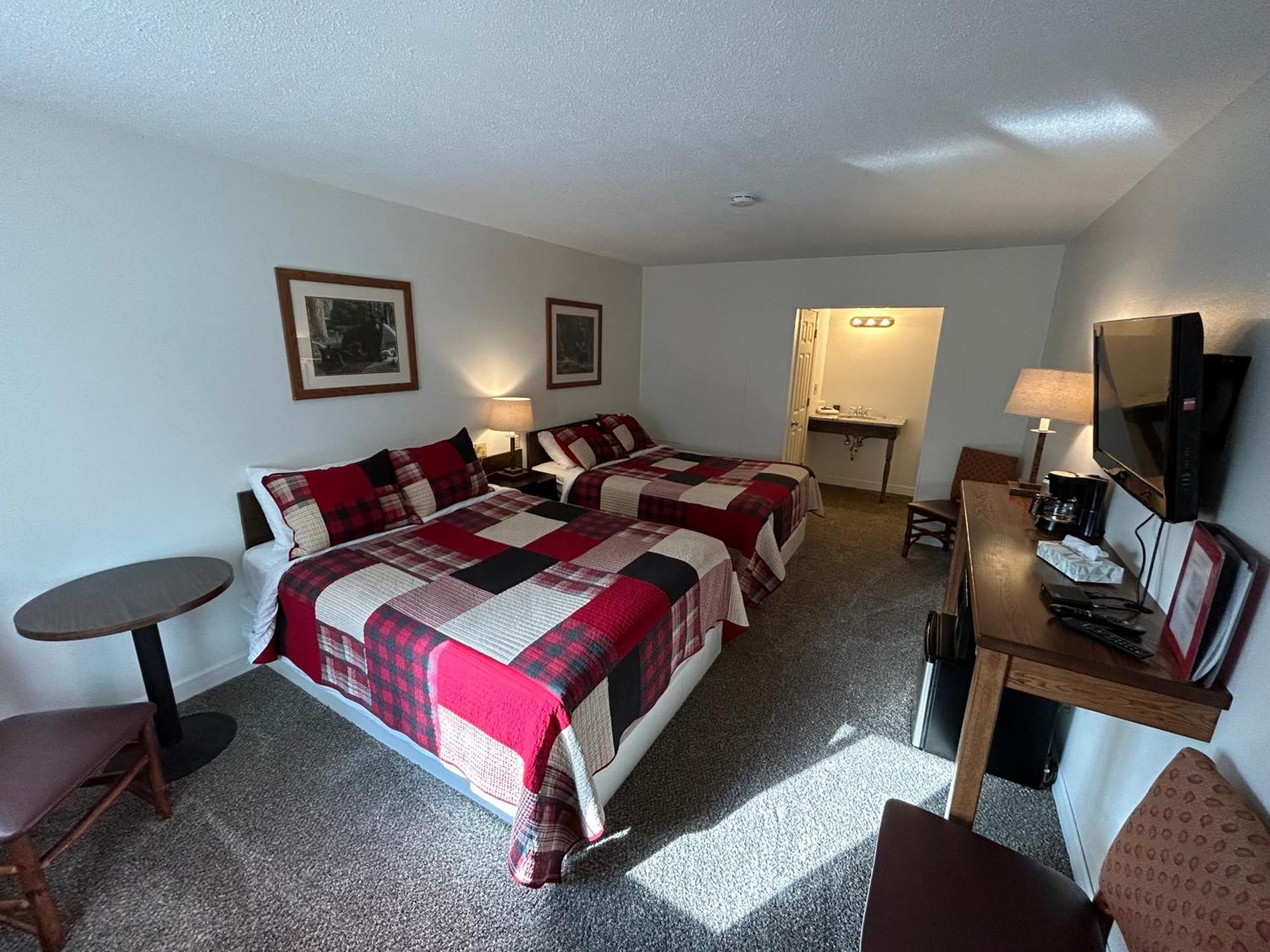 Trails Inn Quadna Mountain Motel & Rv Park Hill City Экстерьер фото