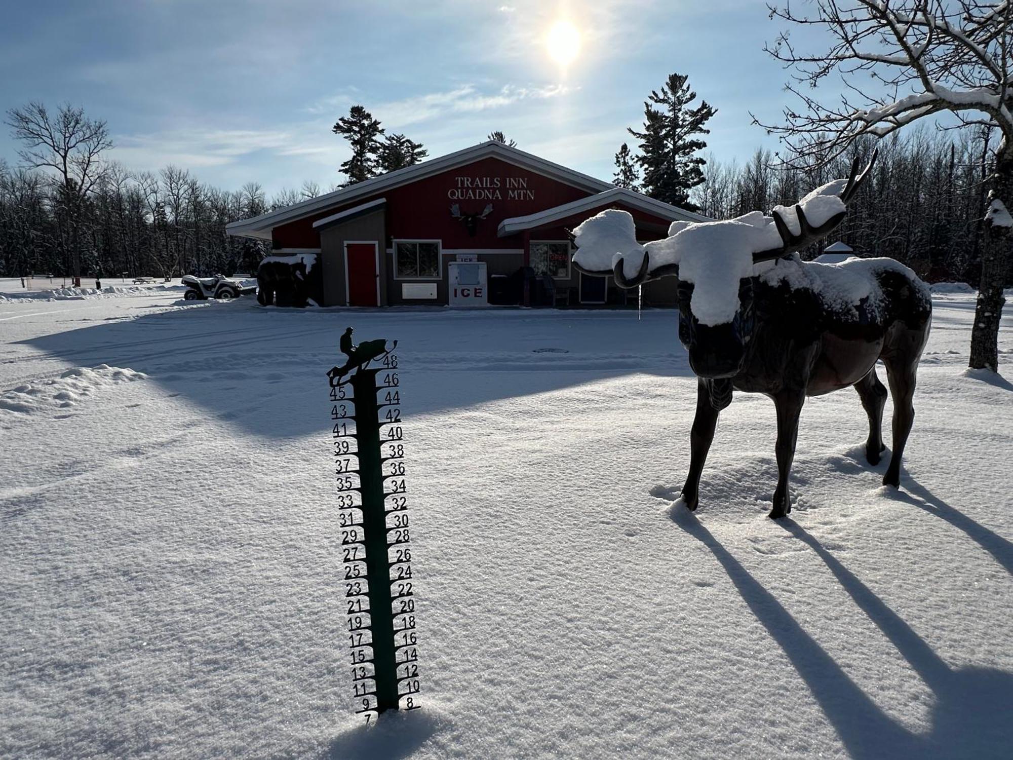 Trails Inn Quadna Mountain Motel & Rv Park Hill City Экстерьер фото