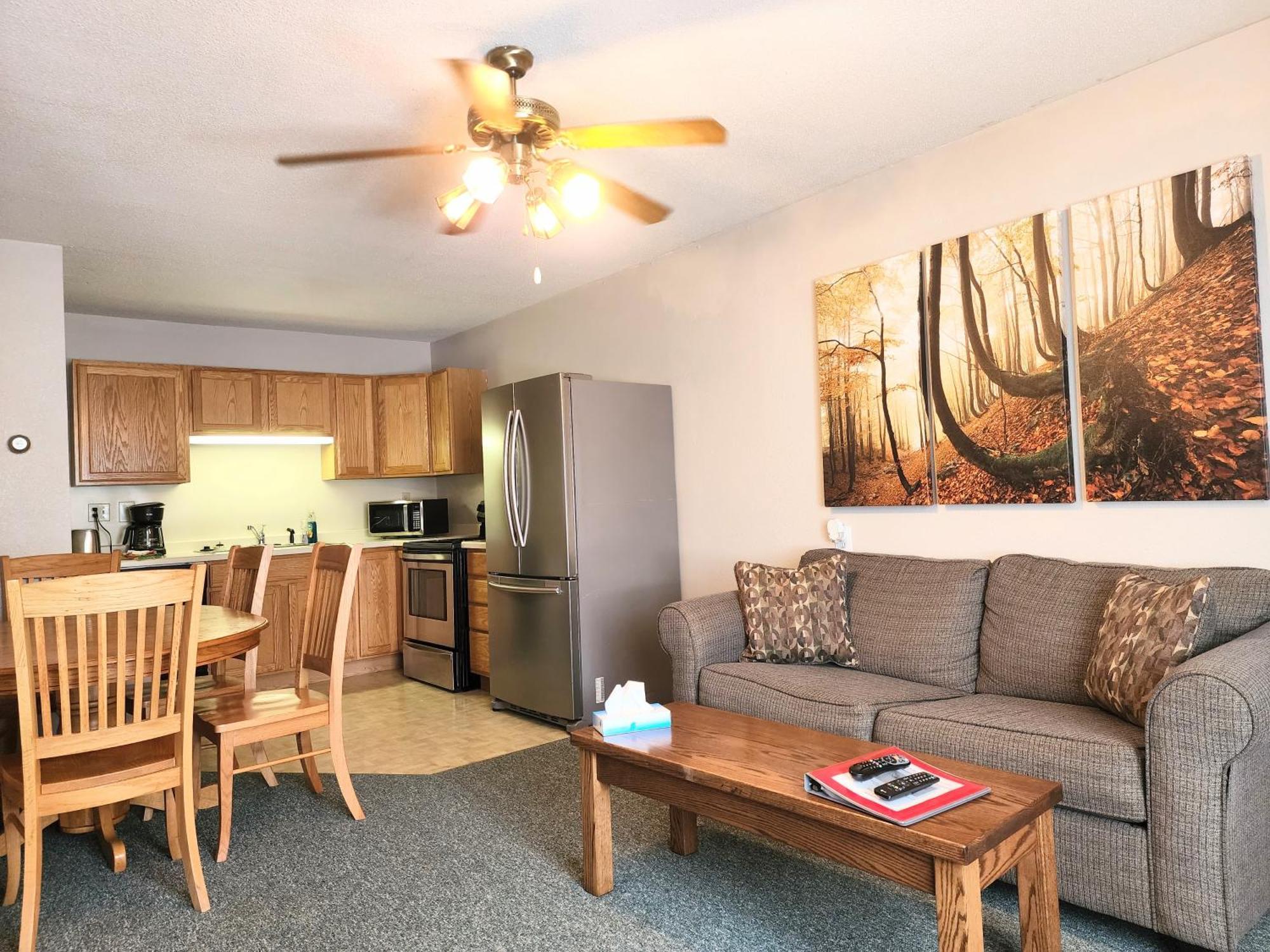 Trails Inn Quadna Mountain Motel & Rv Park Hill City Экстерьер фото