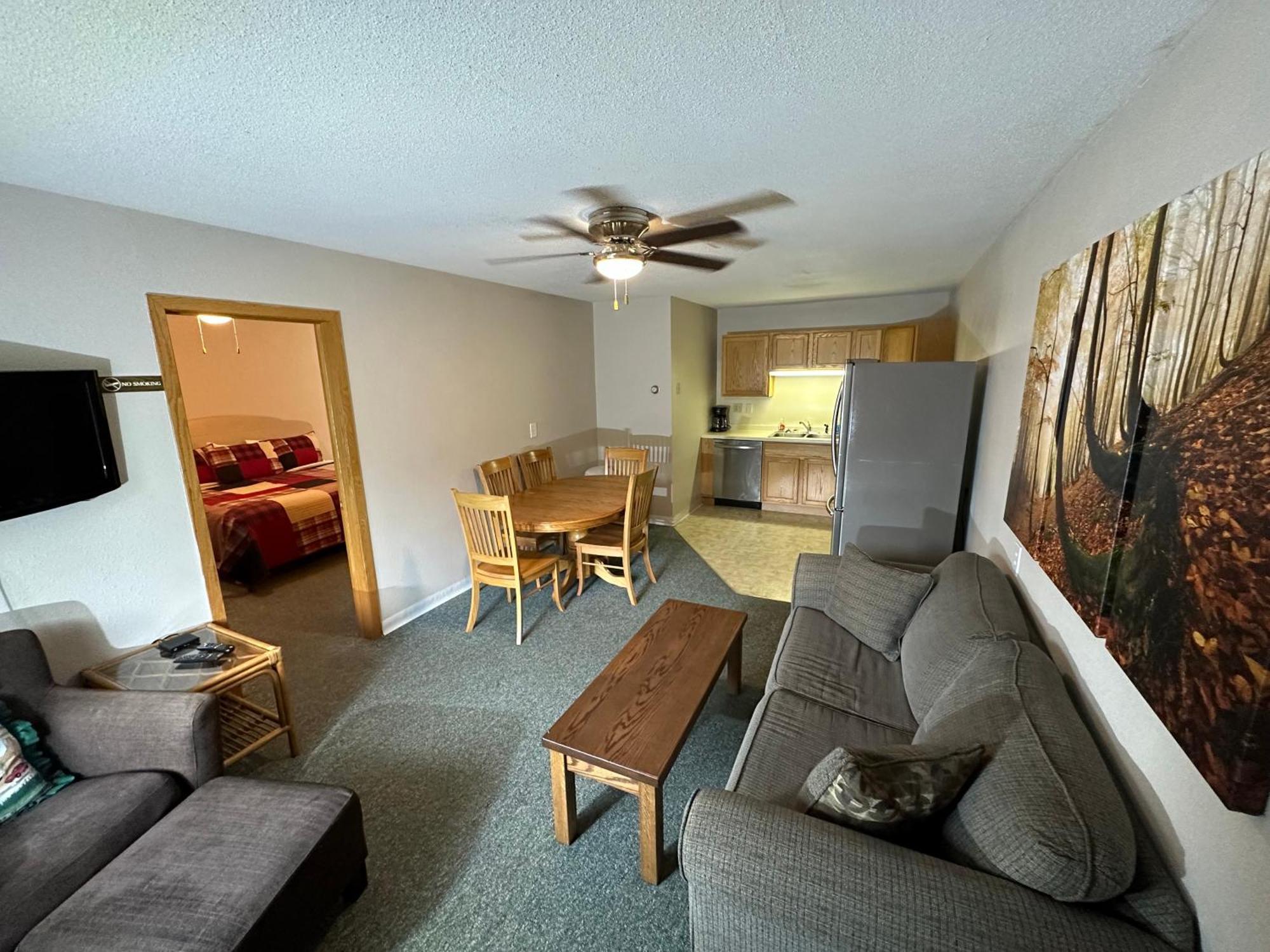 Trails Inn Quadna Mountain Motel & Rv Park Hill City Экстерьер фото