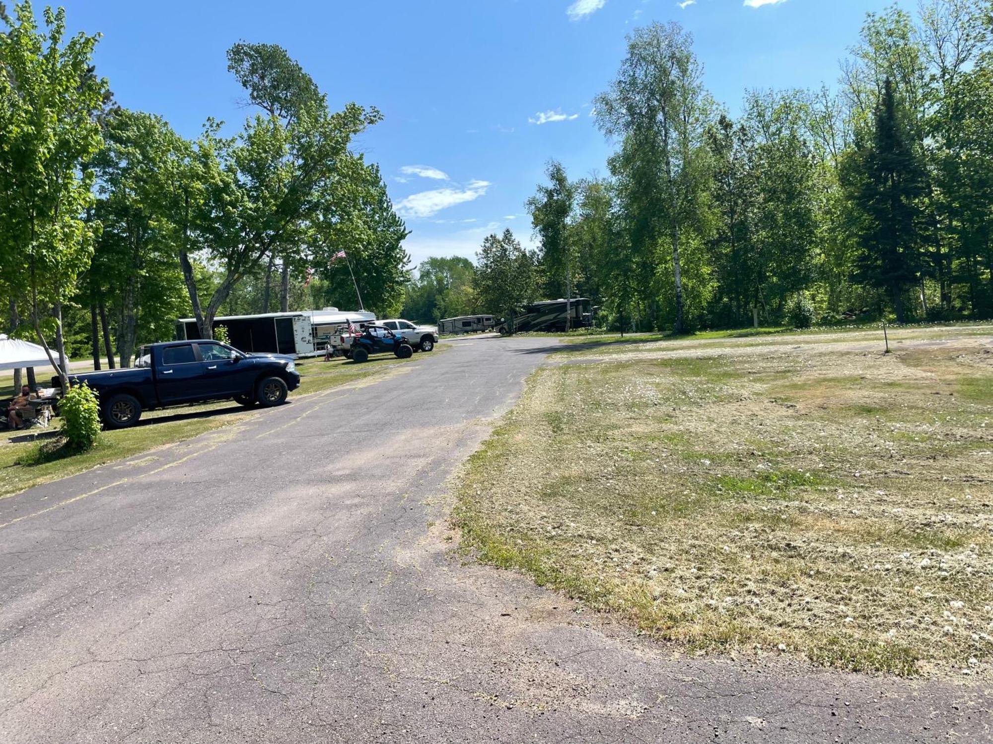 Trails Inn Quadna Mountain Motel & Rv Park Hill City Экстерьер фото