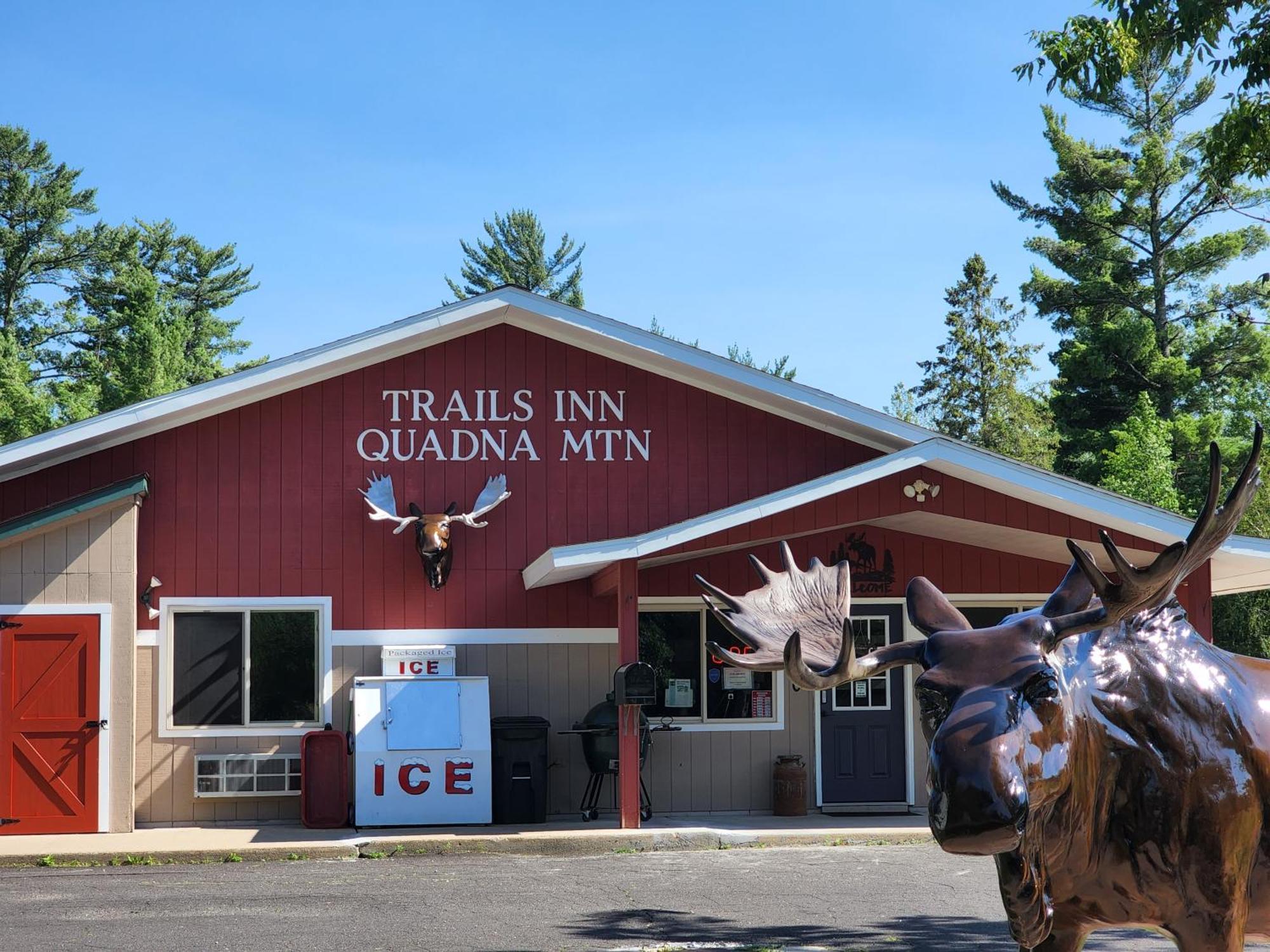 Trails Inn Quadna Mountain Motel & Rv Park Hill City Экстерьер фото